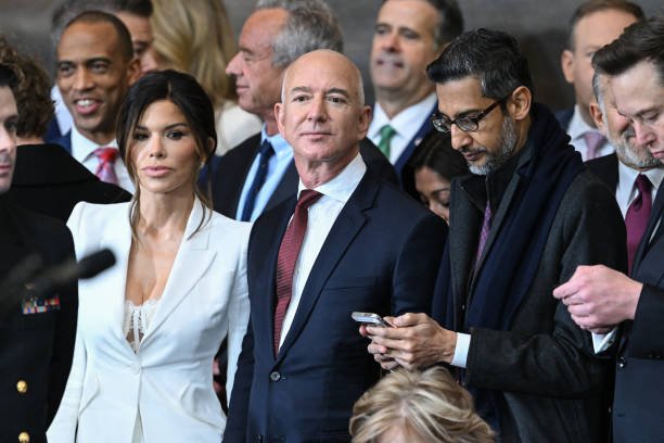 How Much is Lauren Sanchez Worth?